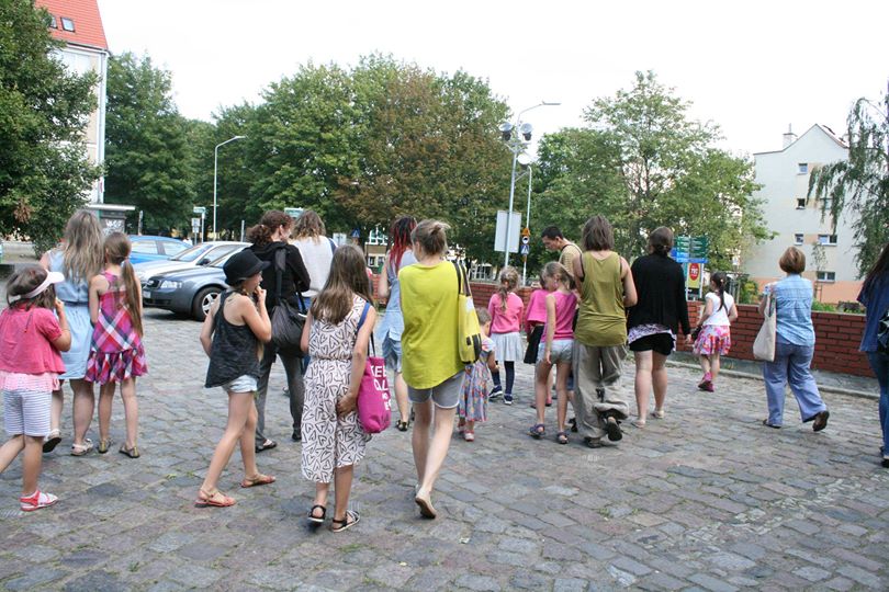 Kulturalne Spacery_Turystyka Performerska